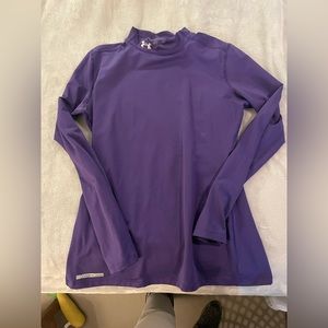 Women’s fitted cold gear under armor